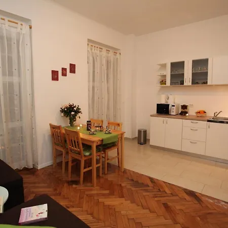 Vincent Apt. In Old Town Centre Apartament Zadar