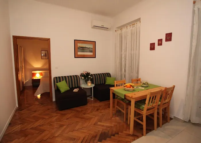 Vincent Apt. In Old Town Centre Apartment Zadar