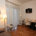 Vincent Apt. In Old Town Centre Apartment *