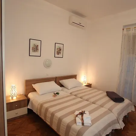 Vincent Apt. In Old Town Centre Zadar