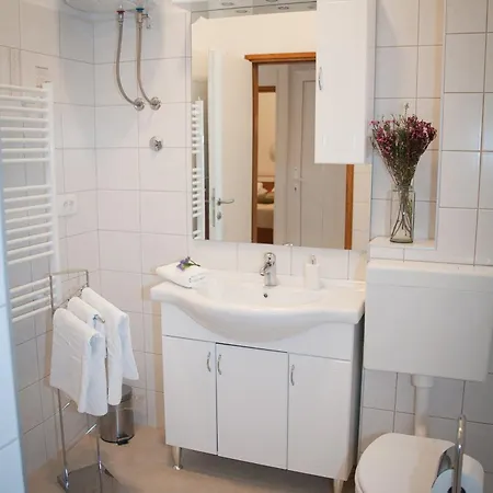 Vincent Apt. In Old Town Centre Apartment *